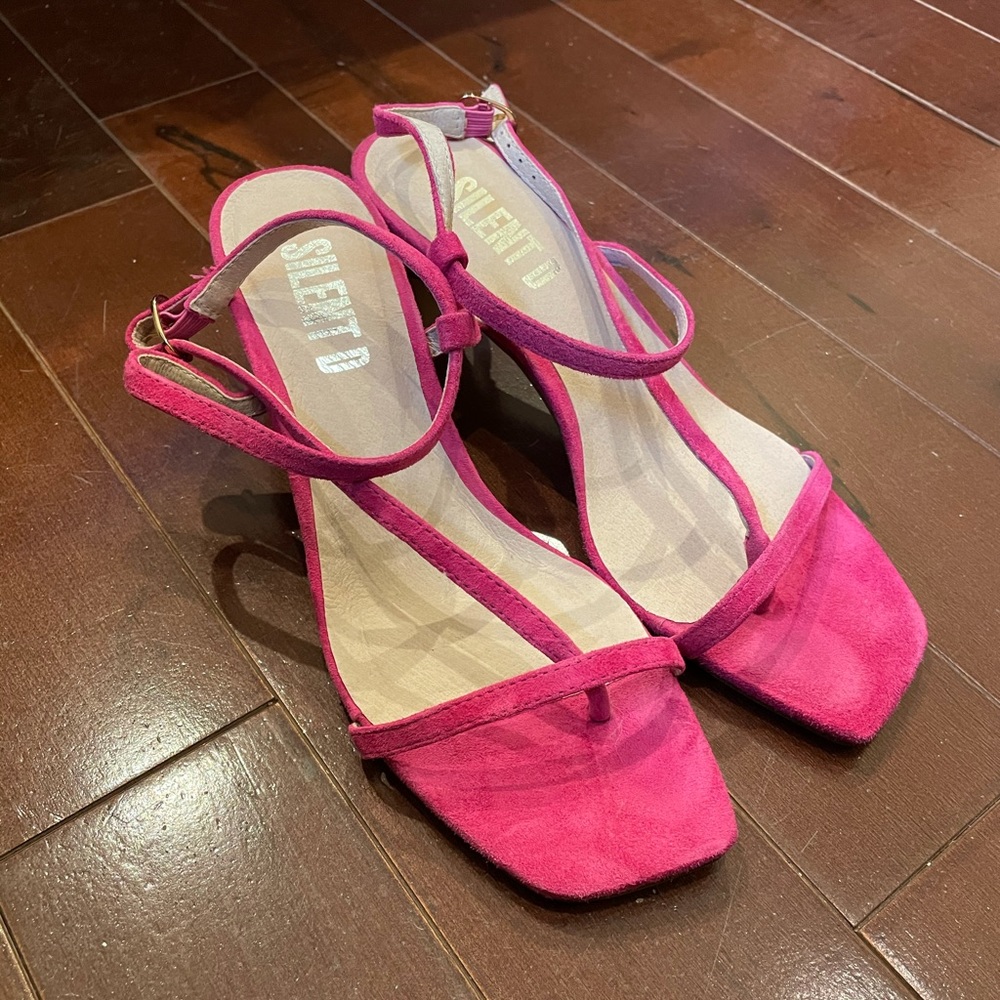 pink heel sandals